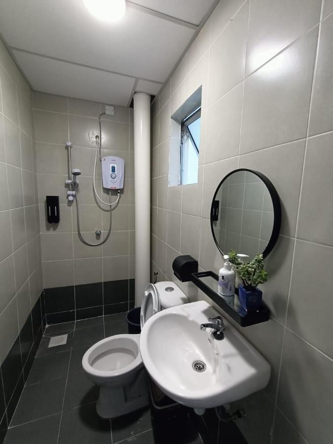 Apartment Dream4 @ Emerald Avenue *