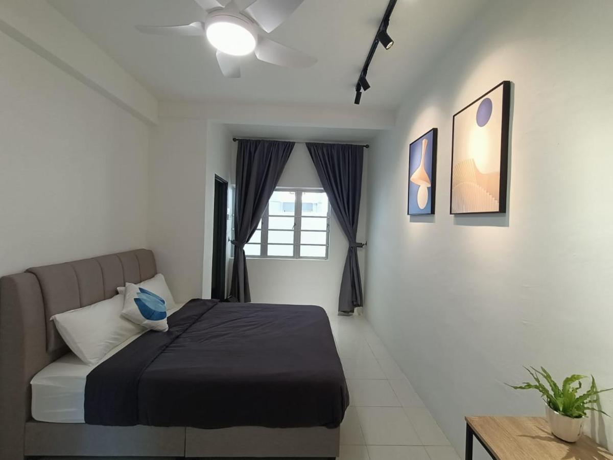 Dream4 @ Emerald Avenue *