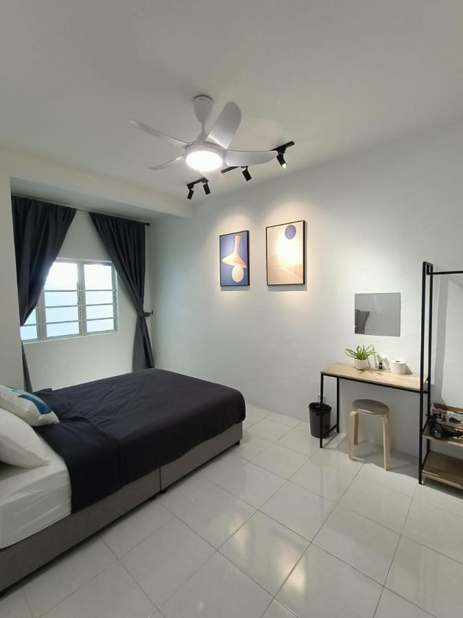 Dream4 @ Emerald Avenue Apartment