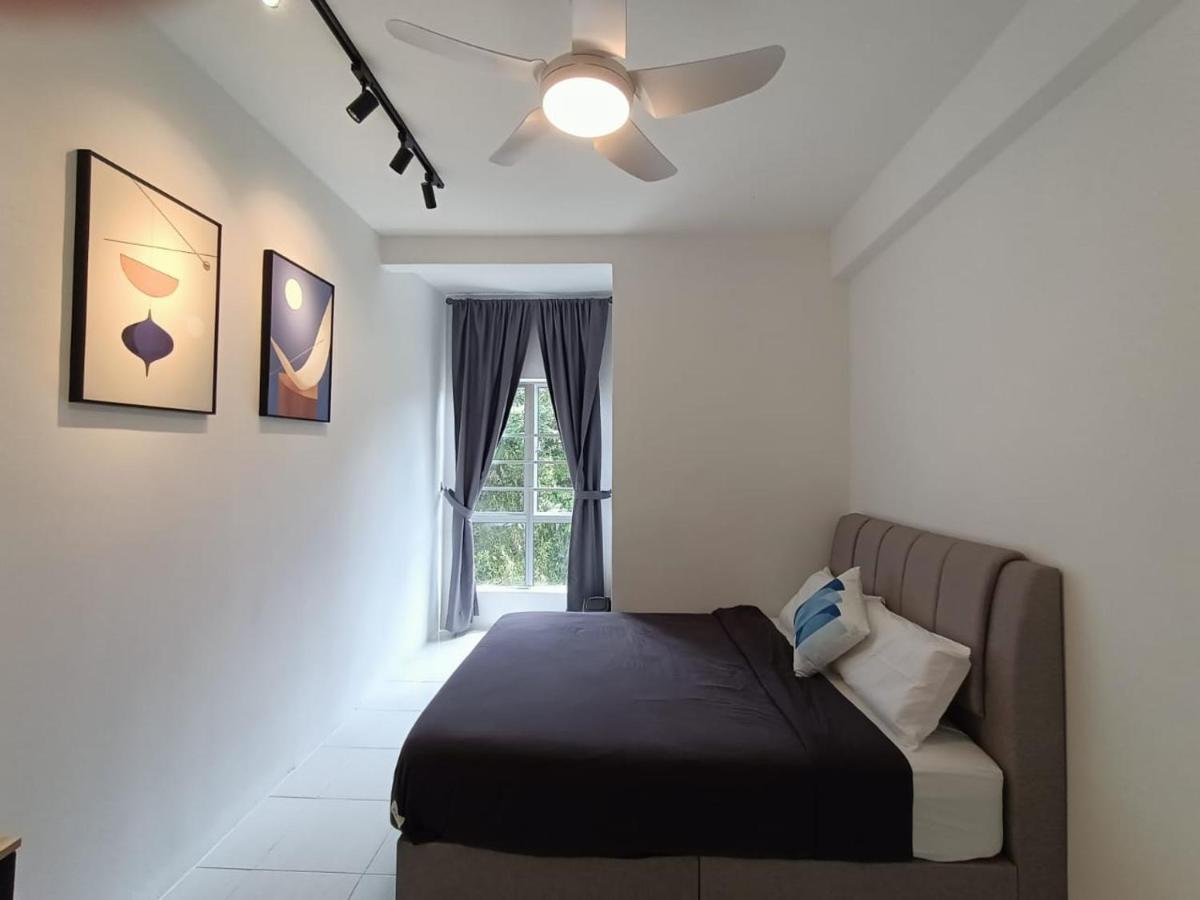 Dream4 @ Emerald Avenue